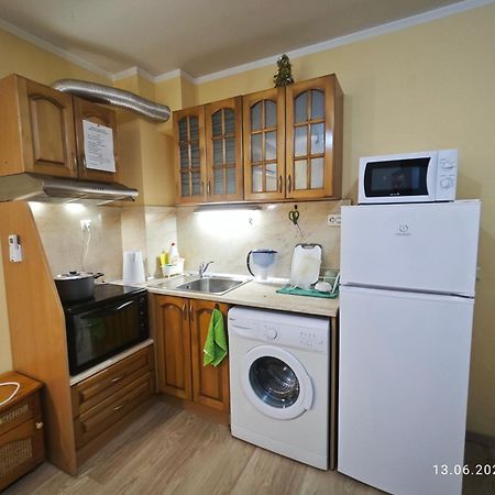 Apartment In The Center 2 ヴァルナ エクステリア 写真